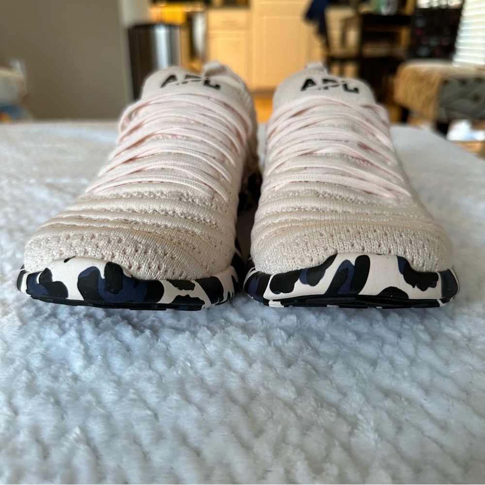 APL TechLoom Wave Creme/Black/Leopard size 7 - Picture 2 of 8